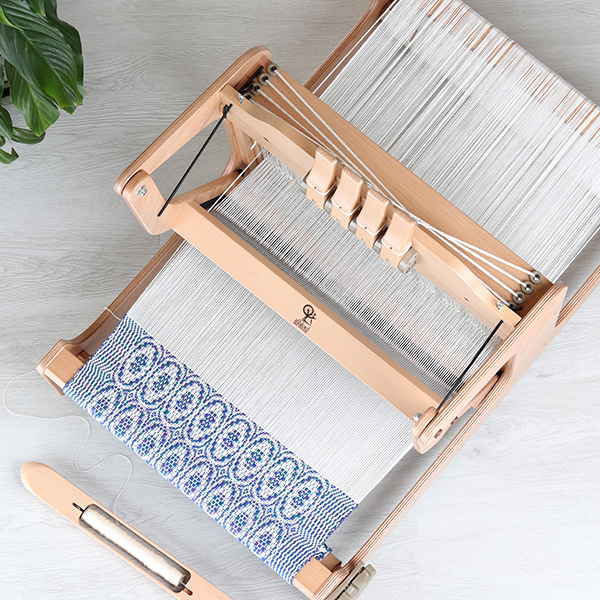 Multi shaft looms